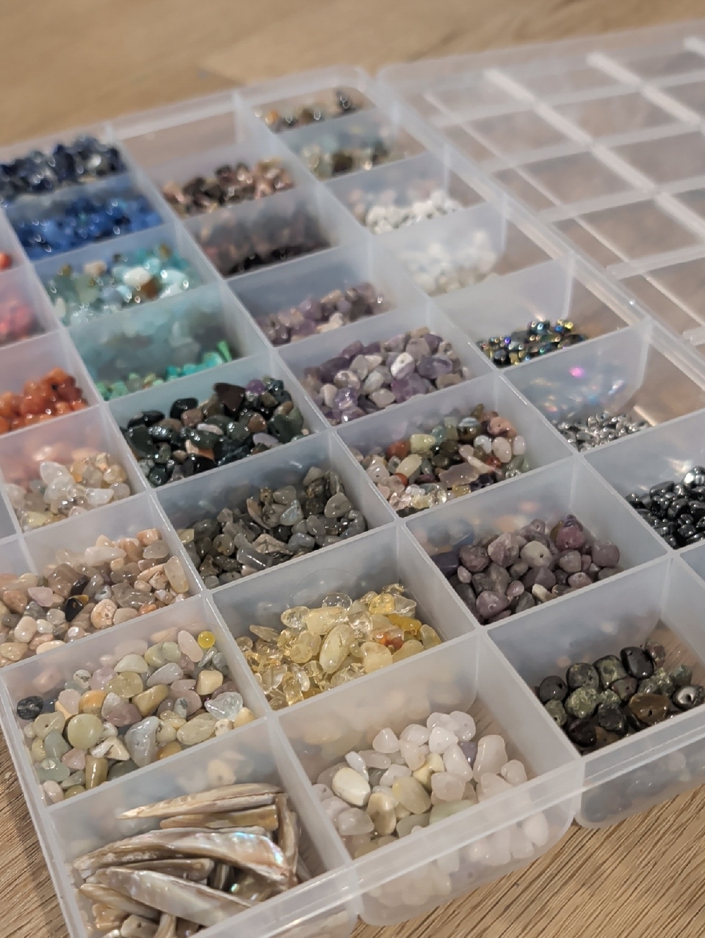 Semi-precious Stone Chip Beads: Amethyst Fluorite Unikite Labradite & Much More! - Picture 13 of 16